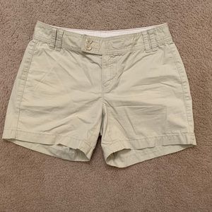 Banana Republic sz 4, khaki, chino shorts.